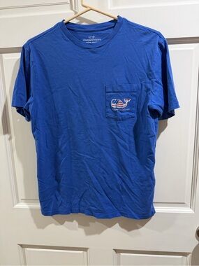 Vineyard Vines Men’s Short Sleeve Pocket T-Shirt - Blue American Flag Size XS